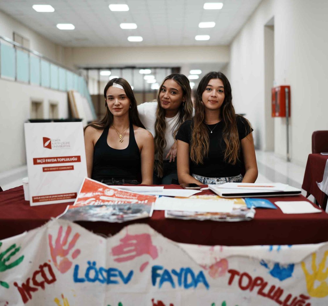 İZMİR KÂTİP ÇELEBİ ÜNİVERSİTESİ